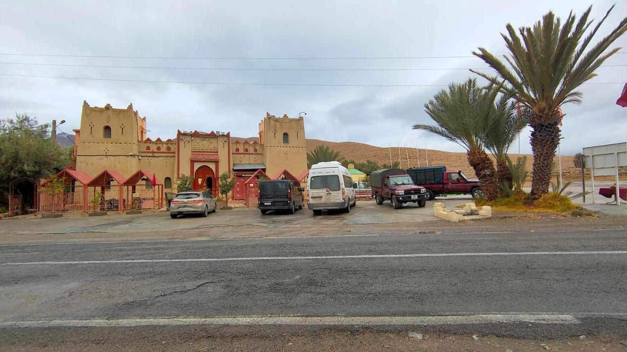 Kasbah Dounia Hotel Kerrando Bagian luar foto